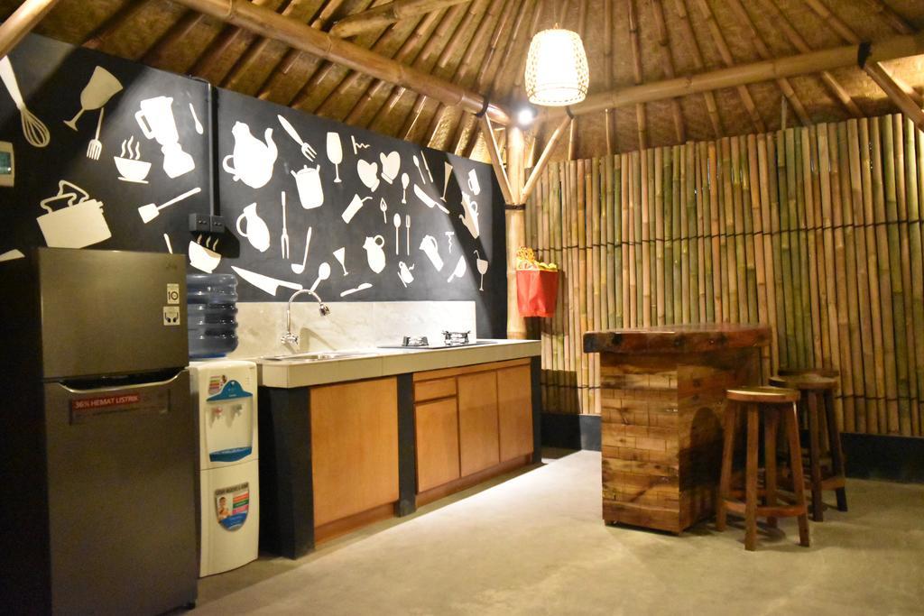 Salty Shakas Bamboo Stay Canggu Exterior foto