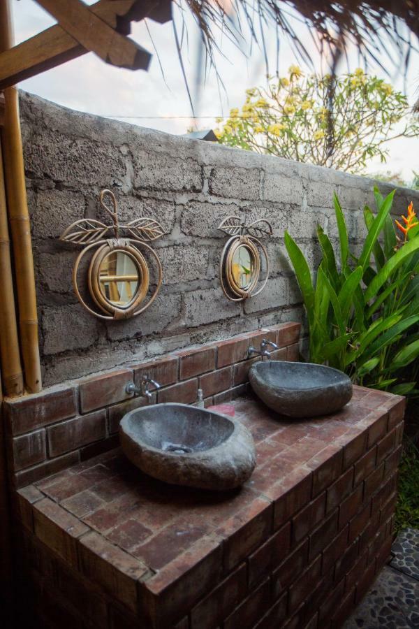 Salty Shakas Bamboo Stay Canggu Exterior foto